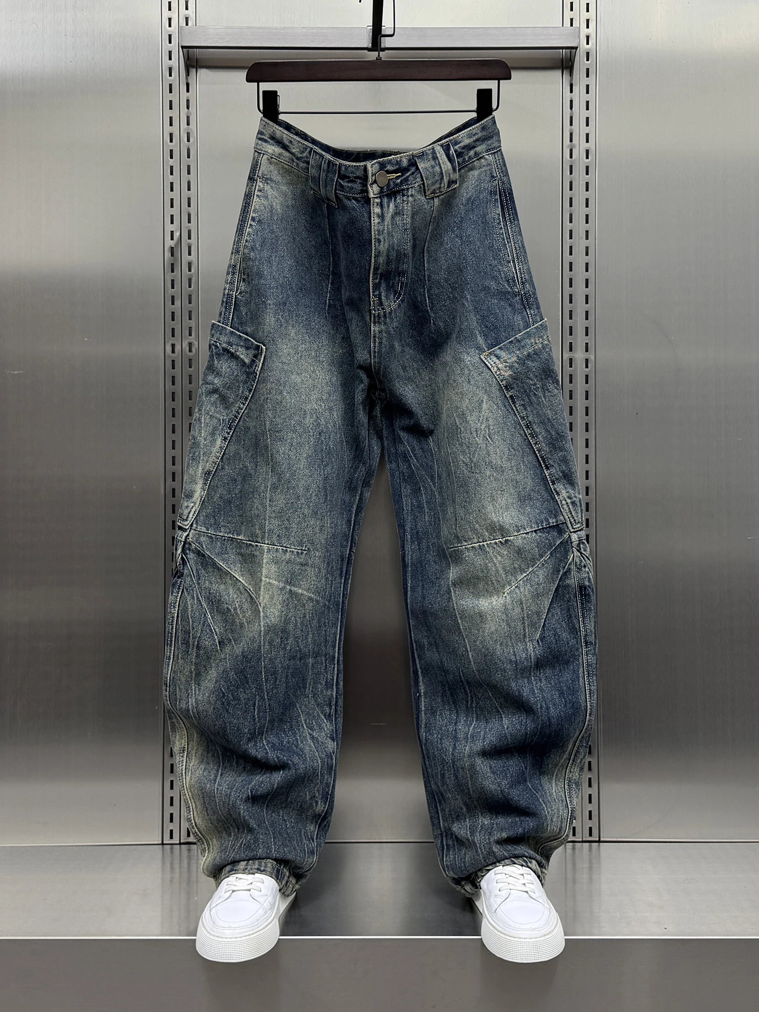 Мужские джинсы в стиле ретро-американский винтаж, прямые брюки, осенняя новинка, уличный стиль, свободный крой, джинсы с элементами денима
Мужские джинсы в стиле ретро-американский винтаж, прямые брюки, осенняя новинка, уличный стиль, свободный крой, джинсы с элементами денима