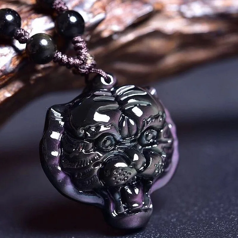 Natural Obsidian Tiger Necklace Pendant for Men and Women Zodiac Crystal Sweater Chain Jewelry Gift
Natural Obsidian Tiger Necklace Pendant for Men and Women Zodiac Crystal Sweater Chain Jewelry Gift