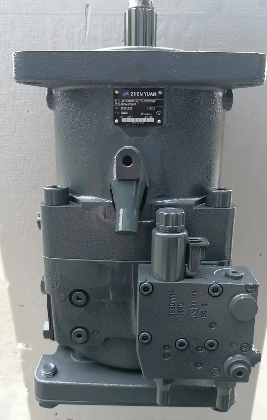 Осевой поршневой регулируемый насос A11VLO R902194817 A11VLO190LE2S/11L-NSD12K72P Поршневой гидравлический насос
Осевой поршневой регулируемый насос A11VLO R902194817 A11VLO190LE2S/11L-NSD12K72P Поршневой гидравлический насос