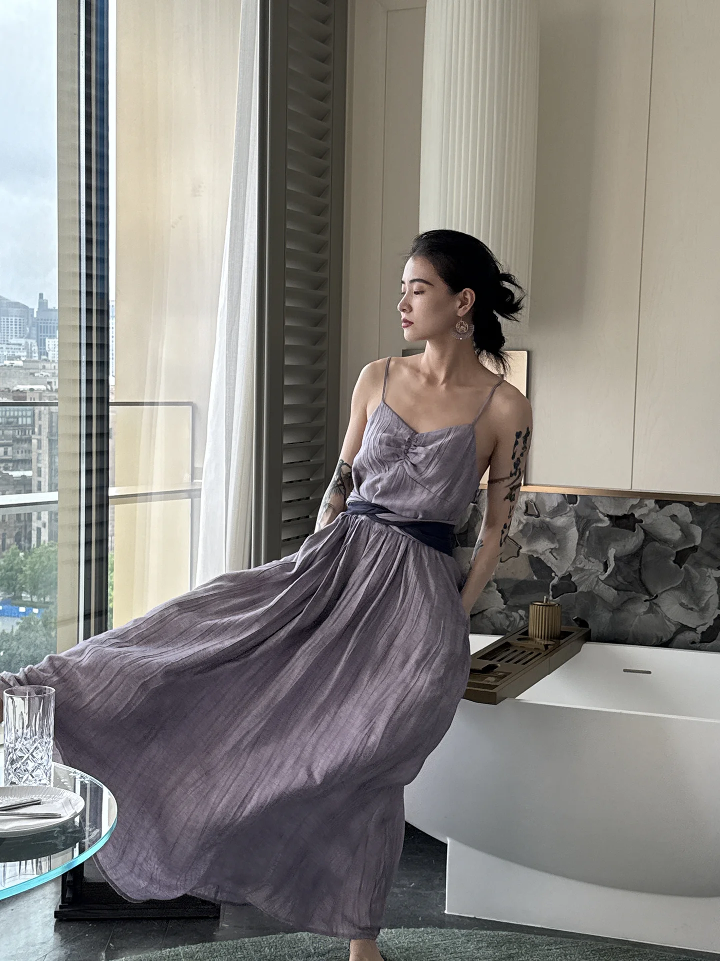 Eighth Cloud 'Sunrise Purple e' Beautiful Mis Color Salad V-ne Cotton Linen Adjustable Multi-wear Dr Ladies' Elega...
Eighth Cloud 'Sunrise Purple e' Beautiful Mis Color Salad V-ne Cotton Linen Adjustable Multi-wear Dr Ladies' Elega...