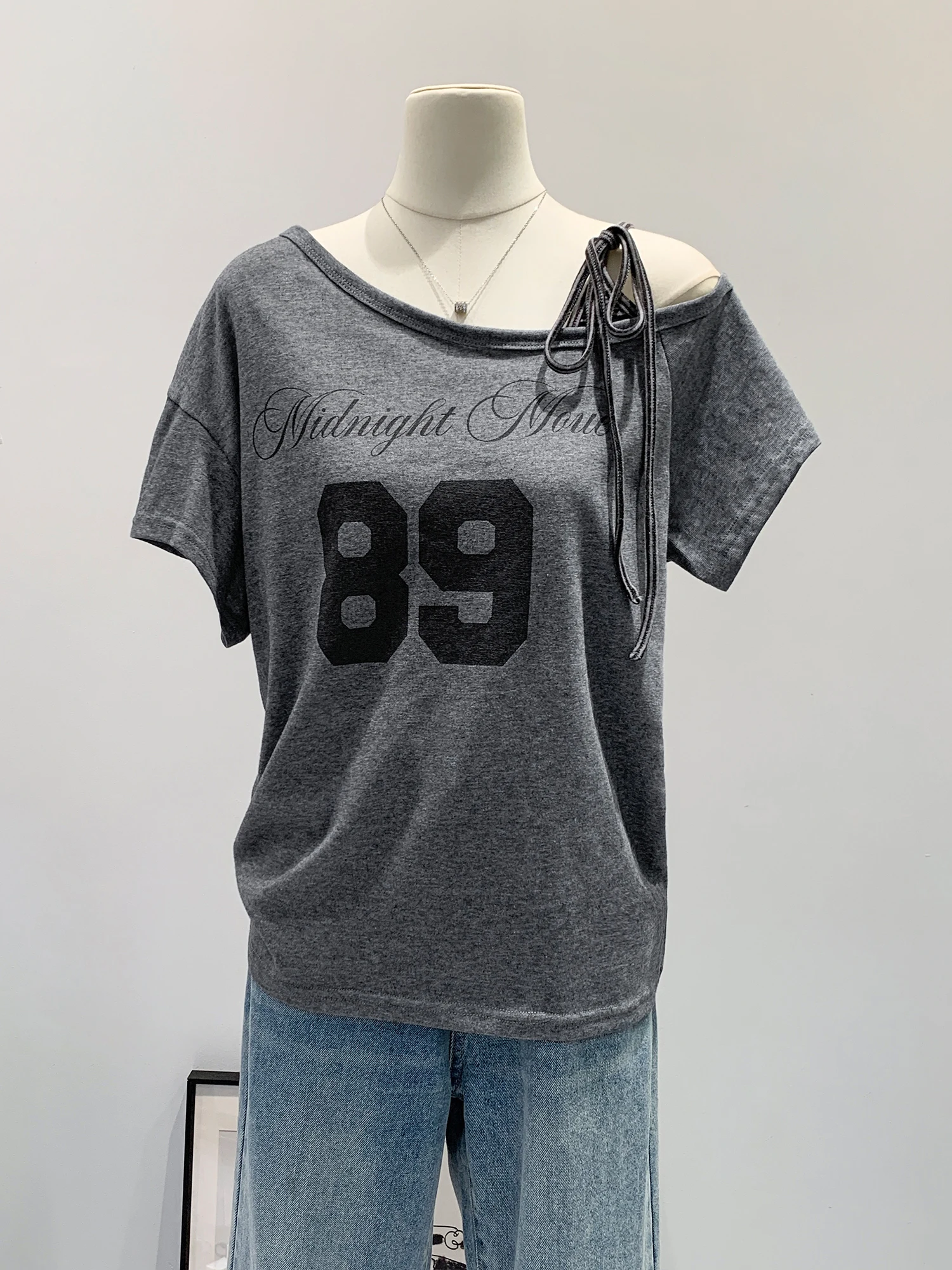 Shoulder Bared Loose Fit T Shirt Women's Summer Casual Cotton Polyester Print Short Sleeve Top Design Sensation Streetwear
Shoulder Bared Loose Fit T Shirt Women's Summer Casual Cotton Polyester Print Short Sleeve Top Design Sensation Streetwear