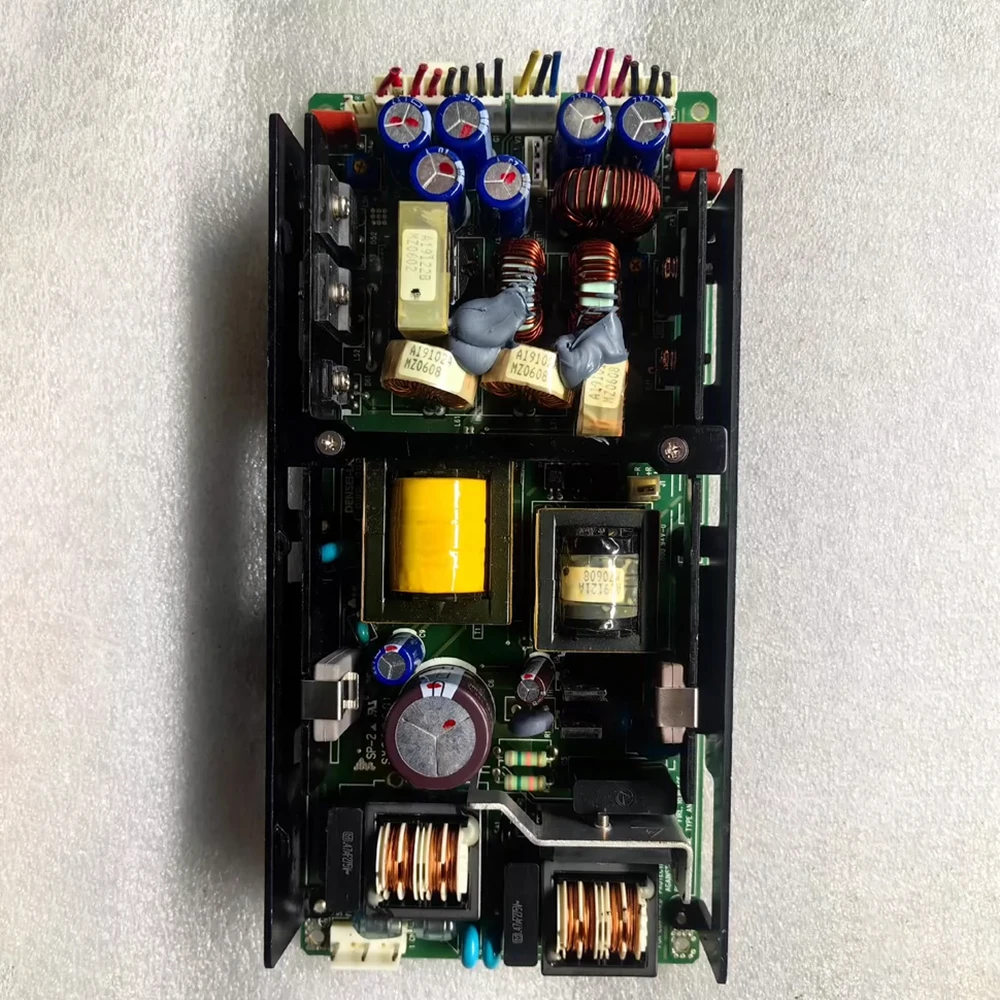 Блок питания 100-240 В переменного тока ZWQ130-5223
Блок питания 100-240 В переменного тока ZWQ130-5223