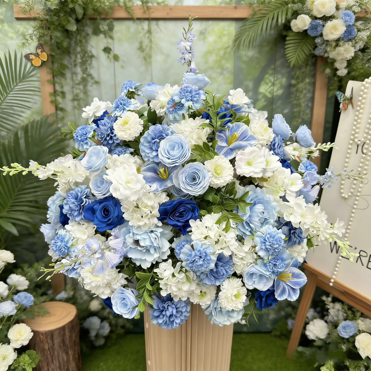 Blue Color Artificial Flower Ball Table Centerpieces Floral Arrangement Wedding Decoration Marriage Flower Bouquet Event Decor
Blue Color Artificial Flower Ball Table Centerpieces Floral Arrangement Wedding Decoration Marriage Flower Bouquet Event Decor