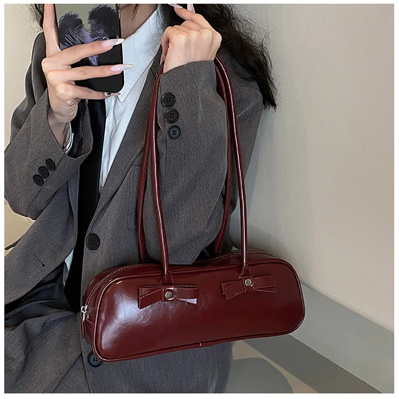 Vintage High Quaiity Bow Oil Wax Leather Square Bag Popular Solid Fashion Design Sense Shoulder Bag Women's Casual Handbag
Vintage High Quaiity Bow Oil Wax Leather Square Bag Popular Solid Fashion Design Sense Shoulder Bag Women's Casual Handbag