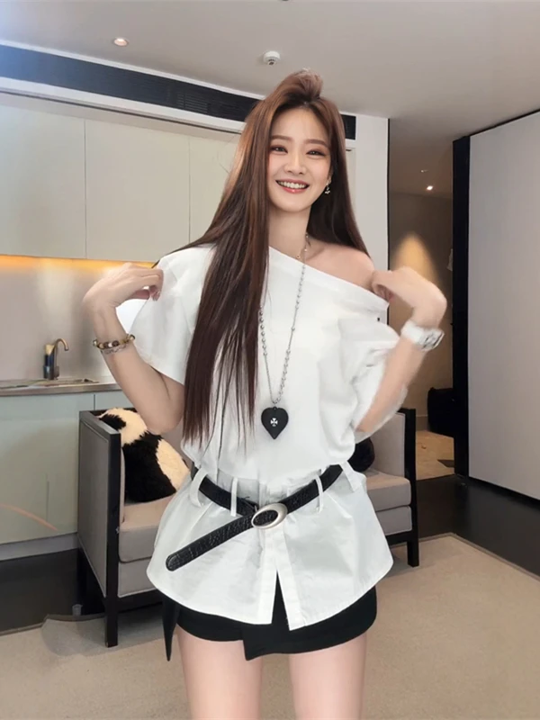Korean Style Casual Short Sleeve Women's Two-Piece Set Spring Summer Lazy Style Shoulder High Waist Leisure Skirt Pants
Korean Style Casual Short Sleeve Women's Two-Piece Set Spring Summer Lazy Style Shoulder High Waist Leisure Skirt Pants