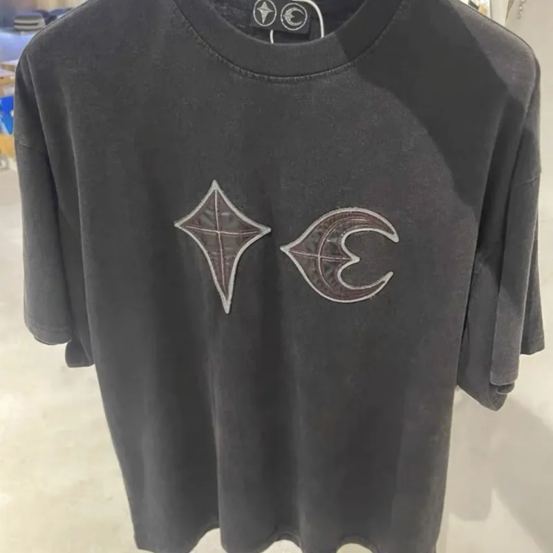 Stitching Leather Star Moon Logo Thug Club Tshirts Summer Vinatge Washed Black Cotton Short Sleeve Casual Men Women Streetwear
Stitching Leather Star Moon Logo Thug Club Tshirts Summer Vinatge Washed Black Cotton Short Sleeve Casual Men Women Streetwear
