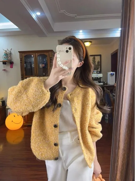 Yellow Flower Mixed Circle Knitted Open Cardigan Women's Loose Autumn Winter New Sle Design Sensation Age Reduction Sweater...
Yellow Flower Mixed Circle Knitted Open Cardigan Women's Loose Autumn Winter New Sle Design Sensation Age Reduction Sweater...