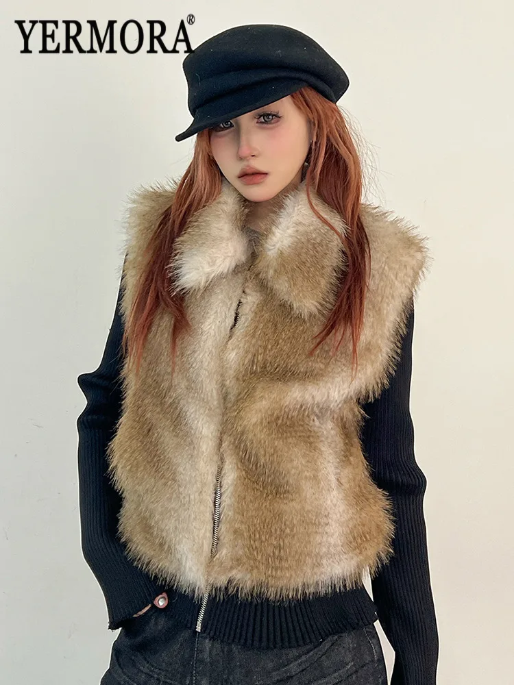 YERMORA Brown Gradient Casual Warm Faux Fur Vest For Women Lapel Long Sleeve Loose New Coat Fashion Tide Autumn Winter 2025
YERMORA Brown Gradient Casual Warm Faux Fur Vest For Women Lapel Long Sleeve Loose New Coat Fashion Tide Autumn Winter 2025