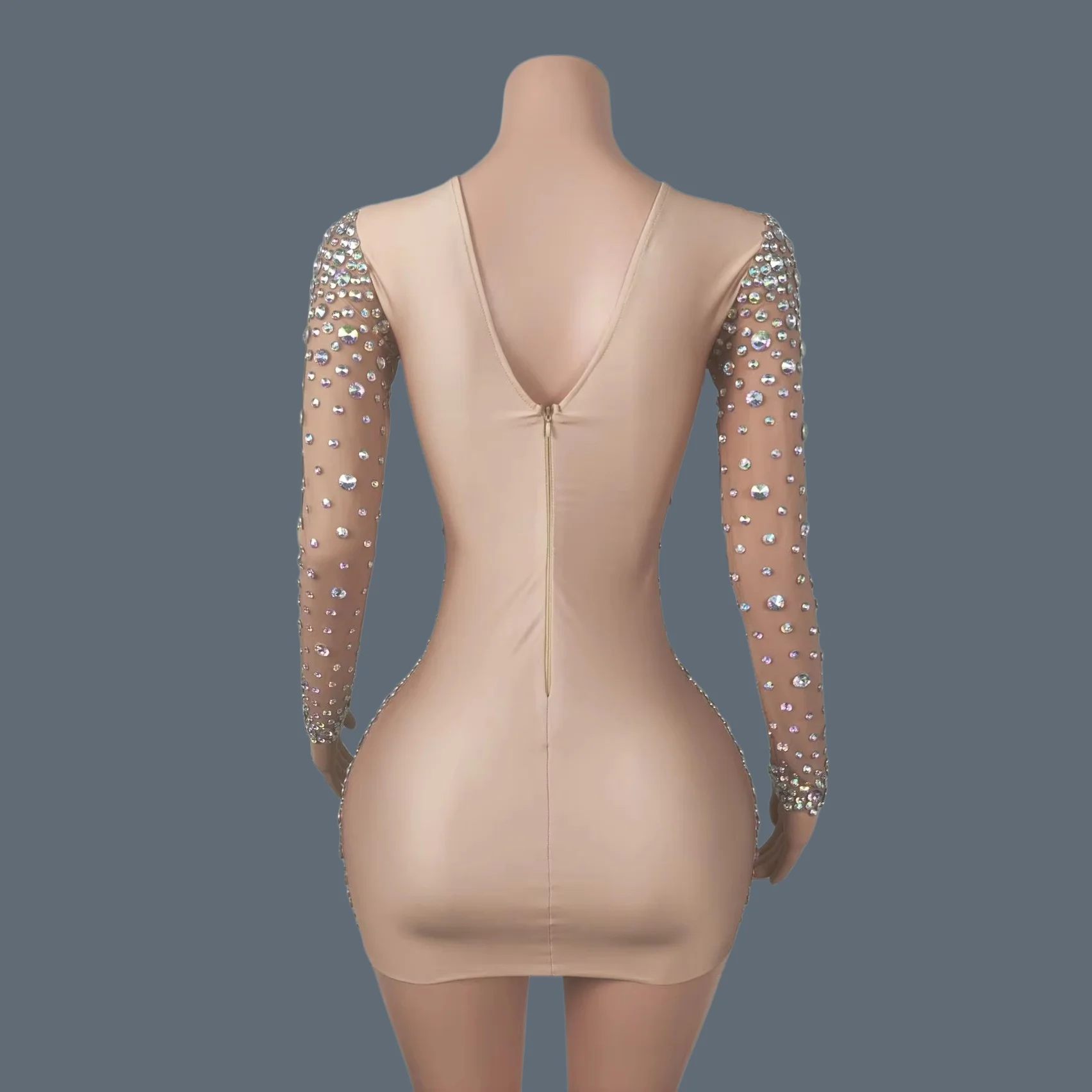 Shine Full Colorful Crystals Mini Dress Luxury Sexy Deep V Neck Dress Nightclub Event Party Show Birthday Photo Shoot Wear Qicai
Shine Full Colorful Crystals Mini Dress Luxury Sexy Deep V Neck Dress Nightclub Event Party Show Birthday Photo Shoot Wear Qicai