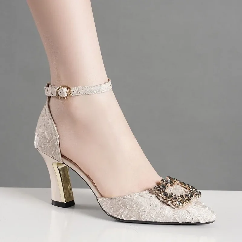 Women Pumps 2024 New Summer Women Comfortable Designer Fashion High Heels Shoes Fashion Luxury Sexy Elegant Pointed Toe Shoes
Women Pumps 2024 New Summer Women Comfortable Designer Fashion High Heels Shoes Fashion Luxury Sexy Elegant Pointed Toe Shoes