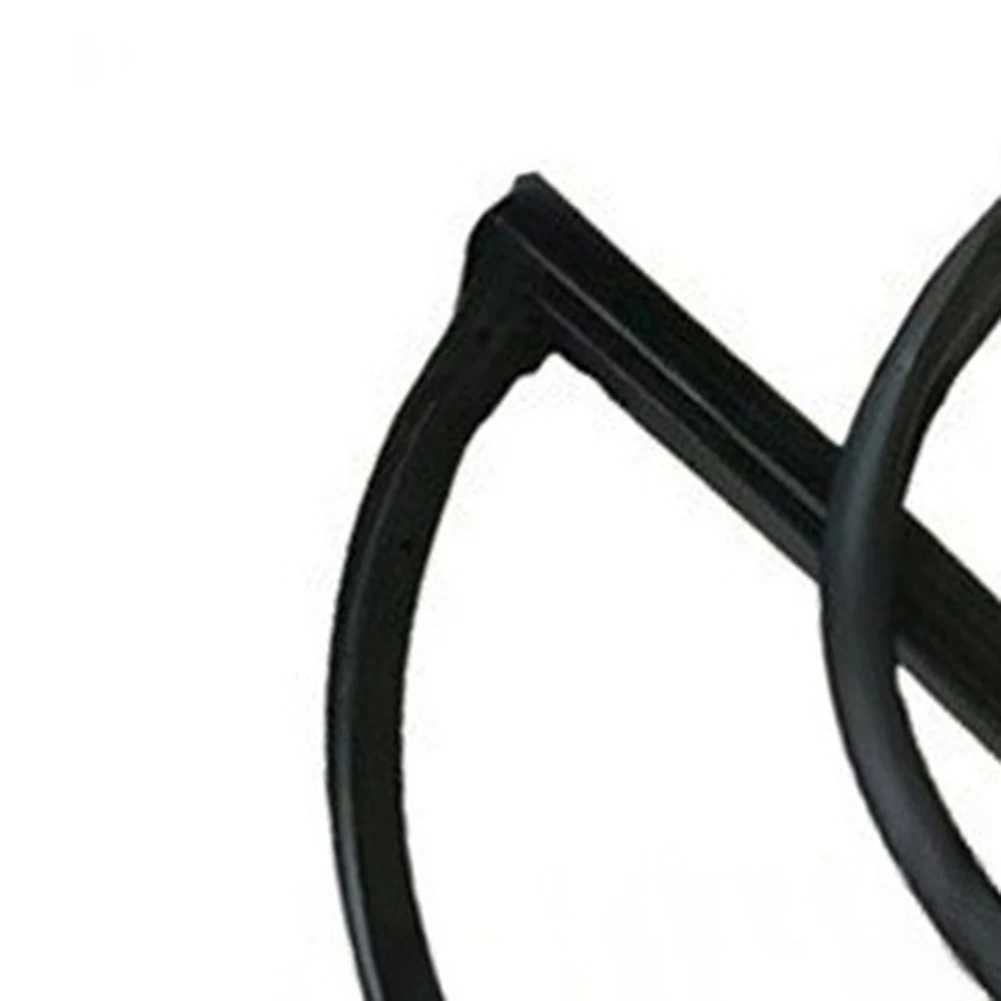 Уплотнитель передней левой двери автомобиля Toyota Land Cruiser 1998-2007, артикул 67862-60101, быстро устанавливается и прост в использовании.
Уплотнитель передней левой двери автомобиля Toyota Land Cruiser 1998-2007, артикул 67862-60101, быстро устанавливается и прост в использовании.