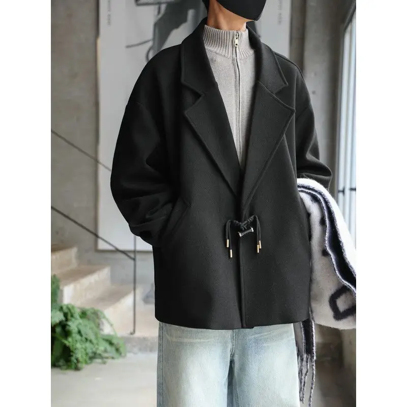 Мужская элегантная куртка из смесовой шерсти, замшевая, модная, повседневная, винтажная, ретро, с длинными рукавами, на пуговицах, приталенная, трендовая, городская, в стиле BF
Мужская элегантная куртка из смесовой шерсти, замшевая, модная, повседневная, винтажная, ретро, с длинными рукавами, на пуговицах, приталенная, трендовая, городская, в стиле BF