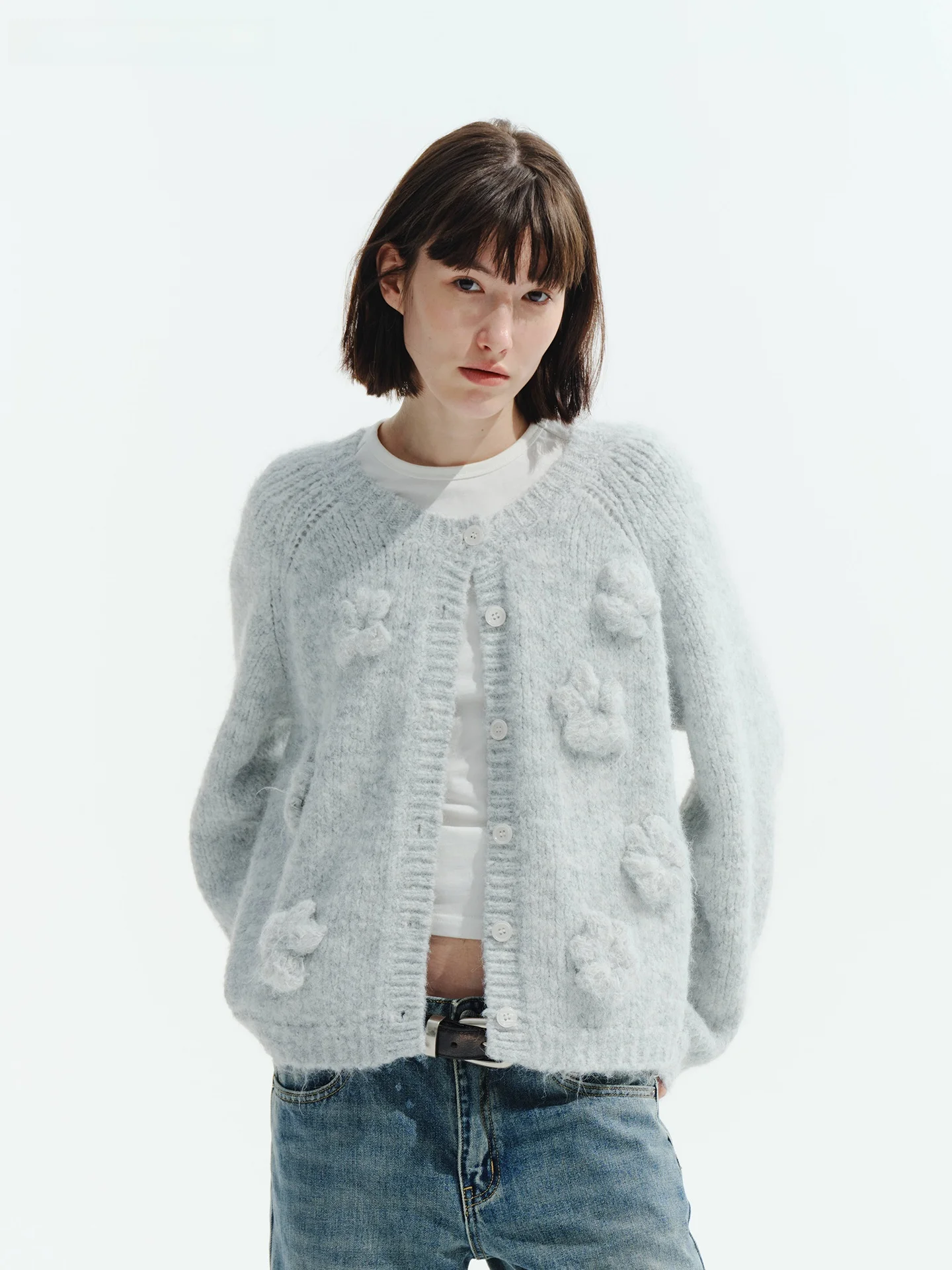 Женский вязаный шерстяной кардиган Ele с вышивкой, весенняя верхняя одежда, удобный, дышащий, стандартный крой, круглый вырез
Женский вязаный шерстяной кардиган Ele с вышивкой, весенняя верхняя одежда, удобный, дышащий, стандартный крой, круглый вырез