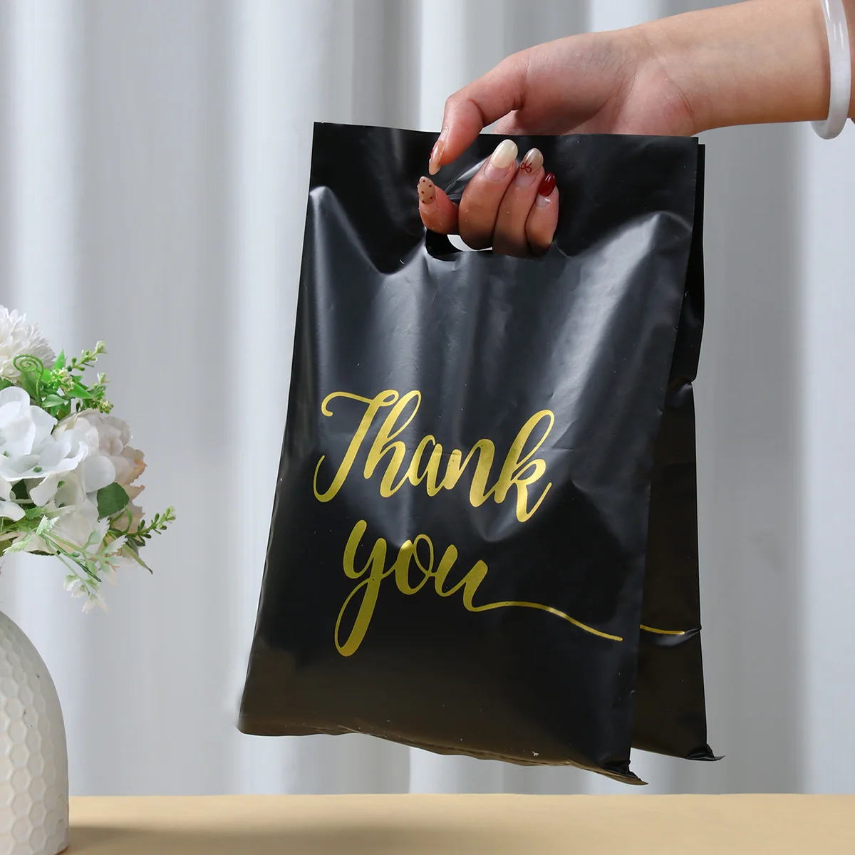 10/20/50/100Pcs Thank You Gift Bags Plastic Wedding Birthday Party Treat Bags Favors Small Business Shopping Candy Packaging
10/20/50/100Pcs Thank You Gift Bags Plastic Wedding Birthday Party Treat Bags Favors Small Business Shopping Candy Packaging