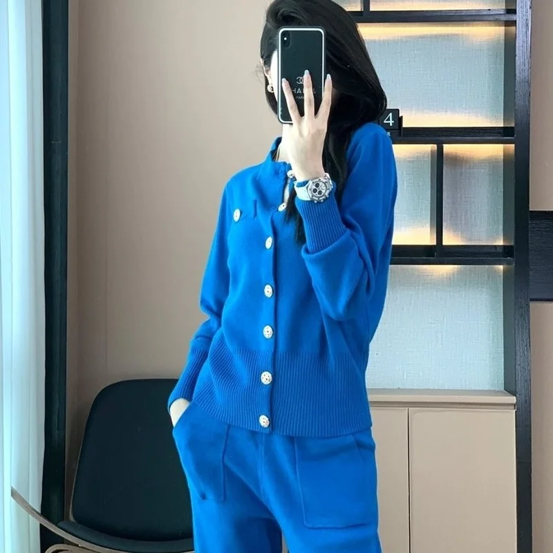 2022 New Fashion Knitted Cardigan Top Two-piece Suit Women Spring Two-piece Women's Fashion Women's Two-piece Suit
2022 New Fashion Knitted Cardigan Top Two-piece Suit Women Spring Two-piece Women's Fashion Women's Two-piece Suit