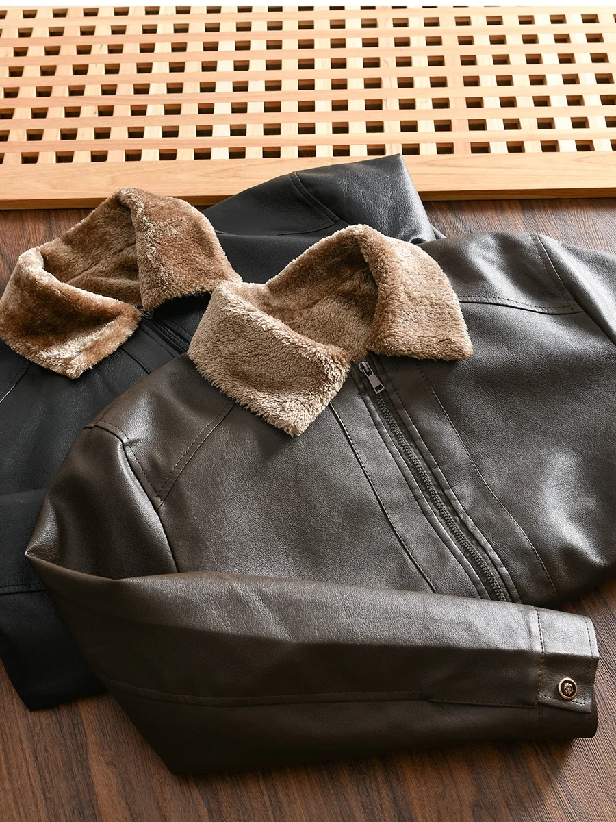 Thickened Fleece Lined Leather Jacket Men's Casual Collar Fur And Leather Autumn Winter Fashion City Style Zipper P...
Thickened Fleece Lined Leather Jacket Men's Casual Collar Fur And Leather Autumn Winter Fashion City Style Zipper P...