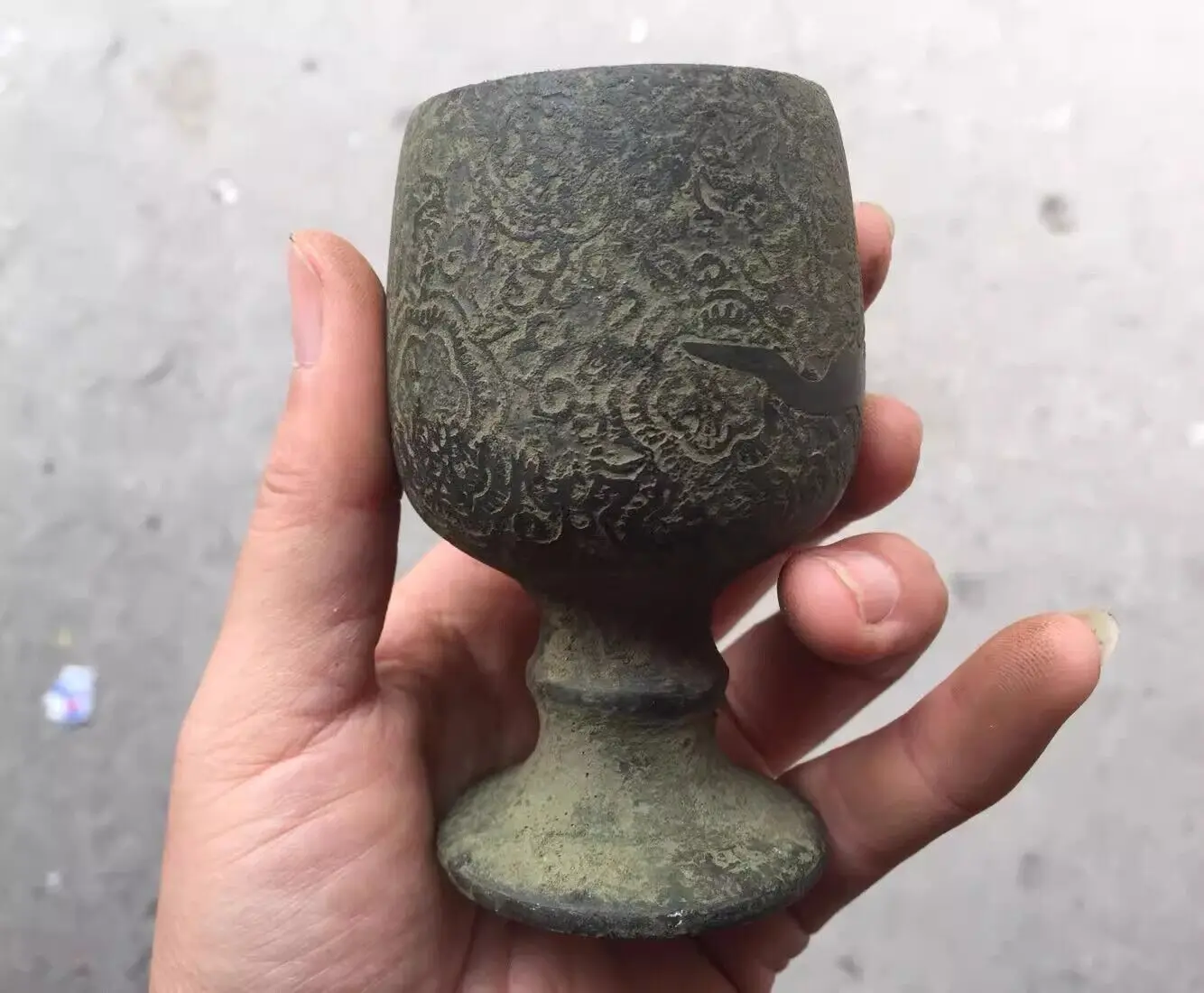 Chinese FOLK ART Collection Old Jade relief pattern dragon pattern Jade cup cup
Chinese FOLK ART Collection Old Jade relief pattern dragon pattern Jade cup cup