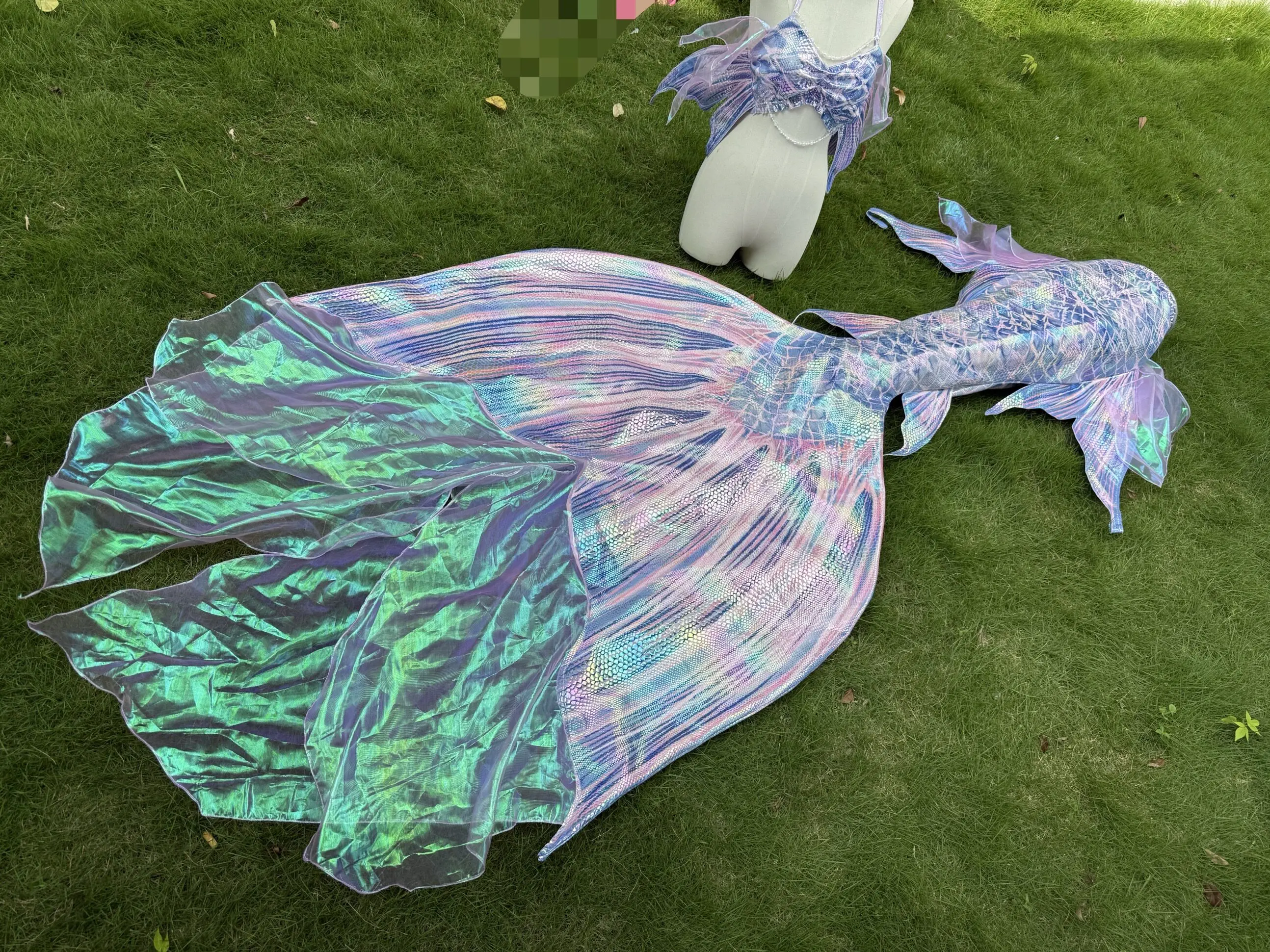 Mermaid Tail Mahina Mermaid Performance Dress High Definition Simulation Stereoscopic Fish Tail Shooting Diving Training
Mermaid Tail Mahina Mermaid Performance Dress High Definition Simulation Stereoscopic Fish Tail Shooting Diving Training