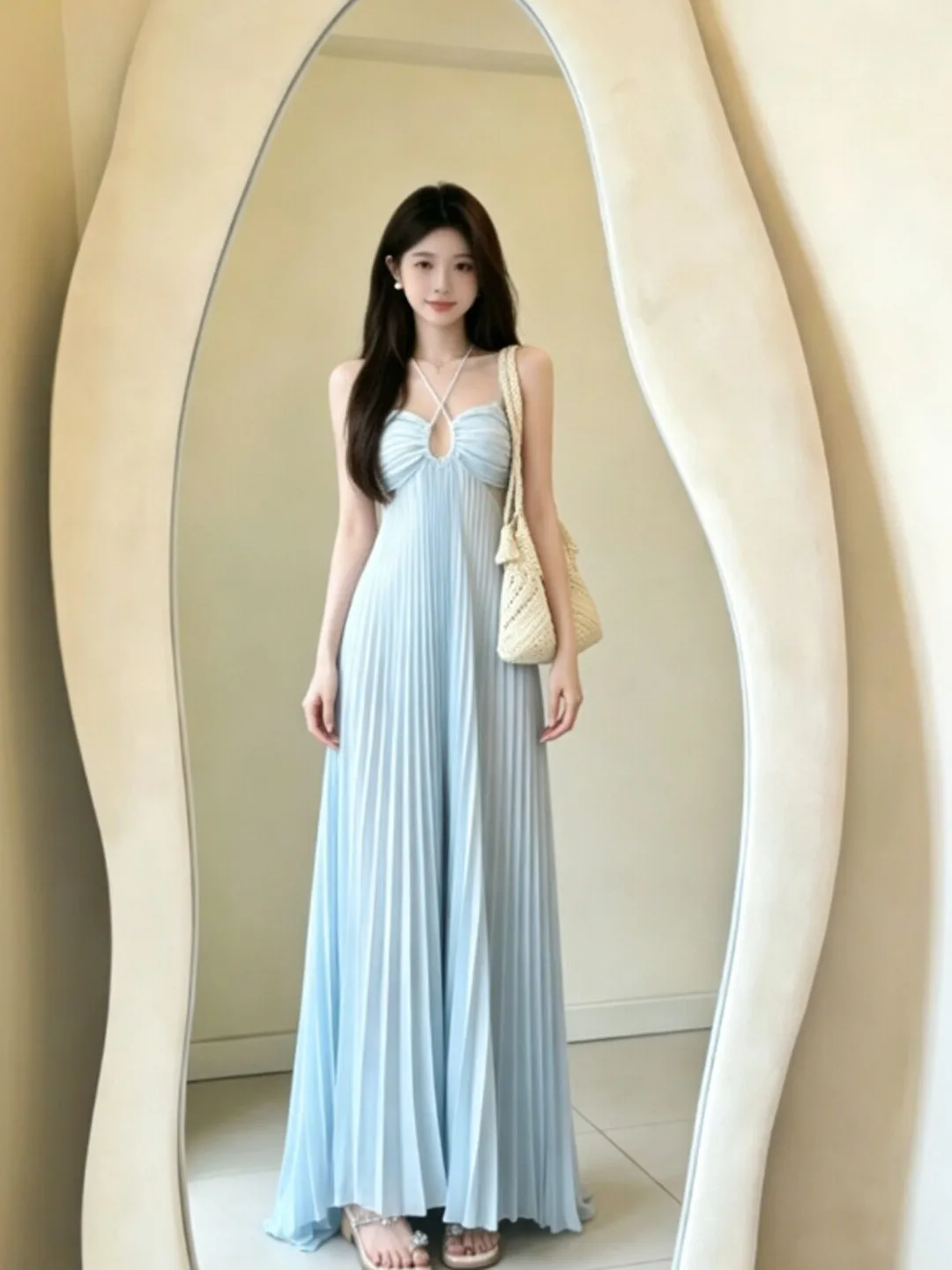 Gentle Breeze Beautiful Hanging Neck Strap Dress Unique Lady Long Summer Dress Soft Polyester Fiber High Waist Backless Gown
Gentle Breeze Beautiful Hanging Neck Strap Dress Unique Lady Long Summer Dress Soft Polyester Fiber High Waist Backless Gown