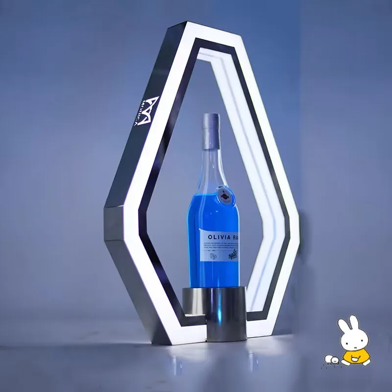 Rechargeable LED MOET Champagne Wine Bottle Glorifier Display VIP Presenter for Night Club Lounge Bar Party Decoration
Rechargeable LED MOET Champagne Wine Bottle Glorifier Display VIP Presenter for Night Club Lounge Bar Party Decoration