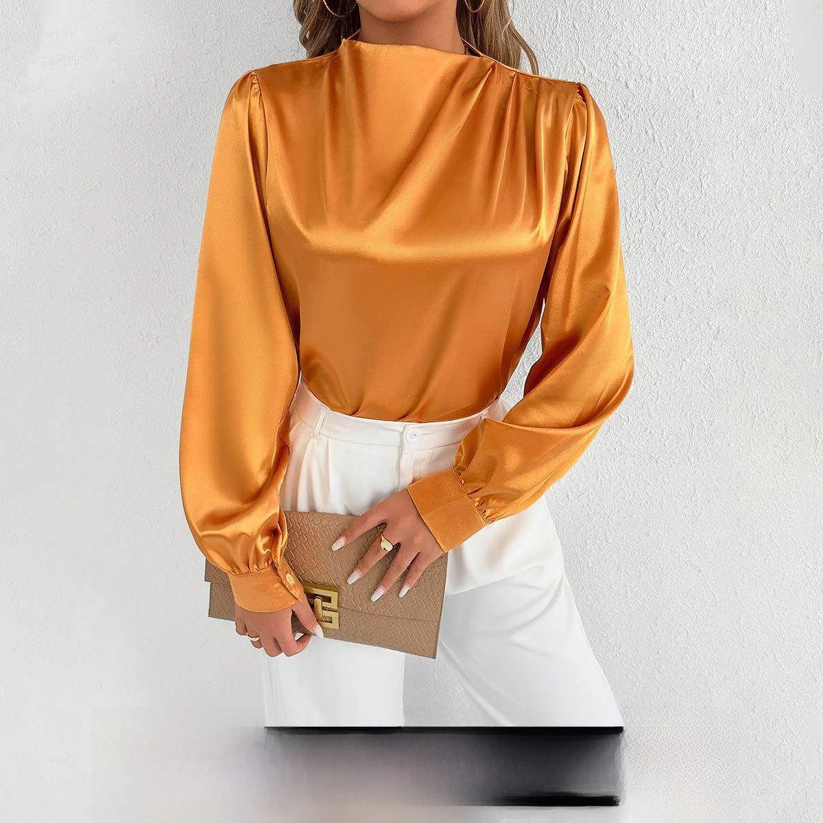 Women's Satin Shirt Lightweight Transparent Color Silk Women's Long Sleeve Autumn Fashion Top Quality Material Comfortable Fit
Women's Satin Shirt Lightweight Transparent Color Silk Women's Long Sleeve Autumn Fashion Top Quality Material Comfortable Fit