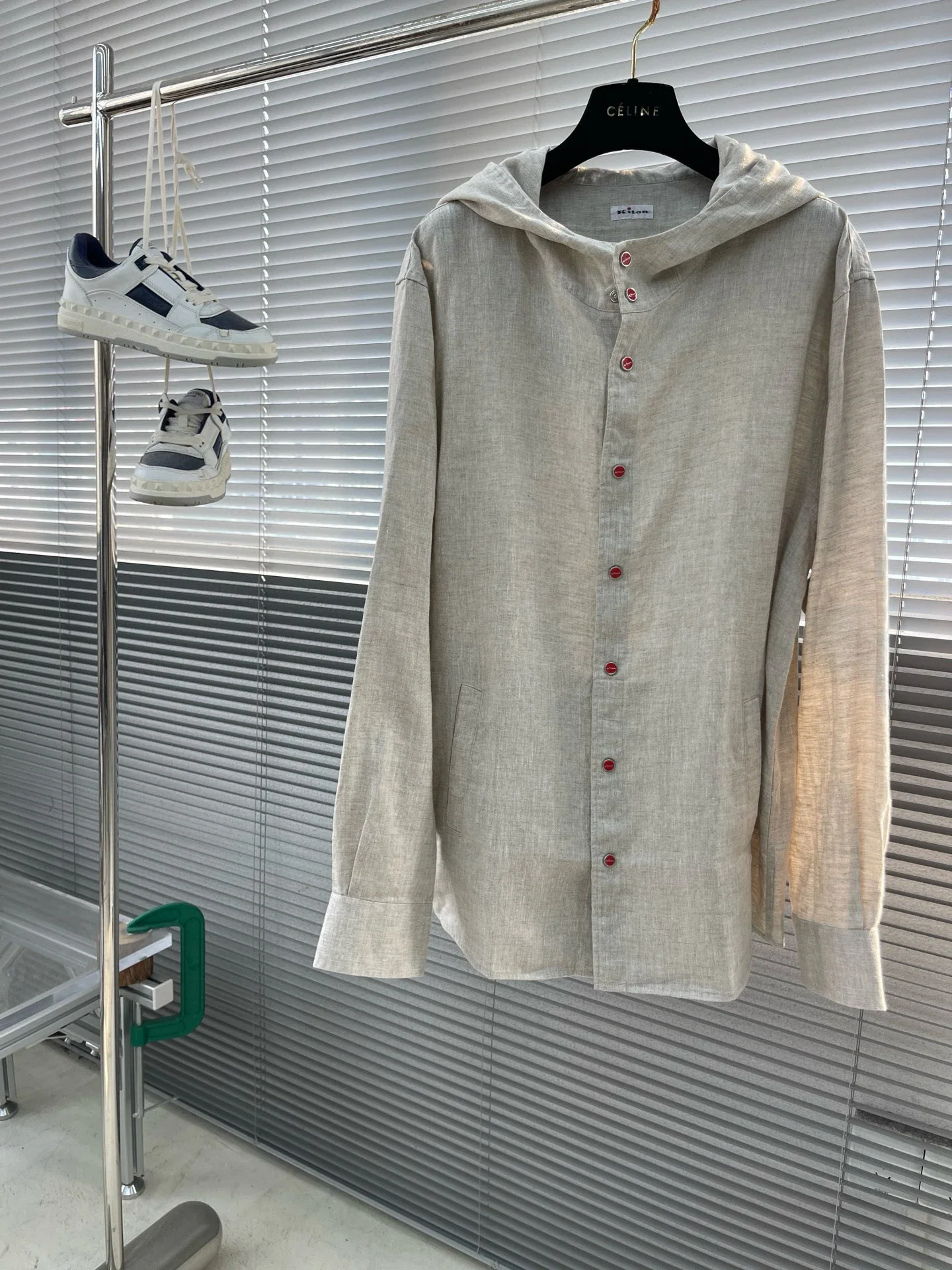 Kiton Итальянская летняя рубашка из чистого льна с ветрозащитным солнцезащитным кремом, повседневная рубашка с капюшоном
Kiton Итальянская летняя рубашка из чистого льна с ветрозащитным солнцезащитным кремом, повседневная рубашка с капюшоном
