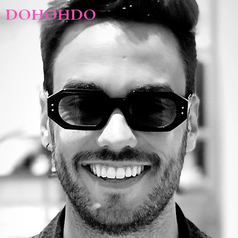 Vintage Fashion Small Square Women Men Sunglasses Trendy Luxury Brand Designer Travel Driving Fishing Sun Glasses Unisex UV400
Vintage Fashion Small Square Women Men Sunglasses Trendy Luxury Brand Designer Travel Driving Fishing Sun Glasses Unisex UV400