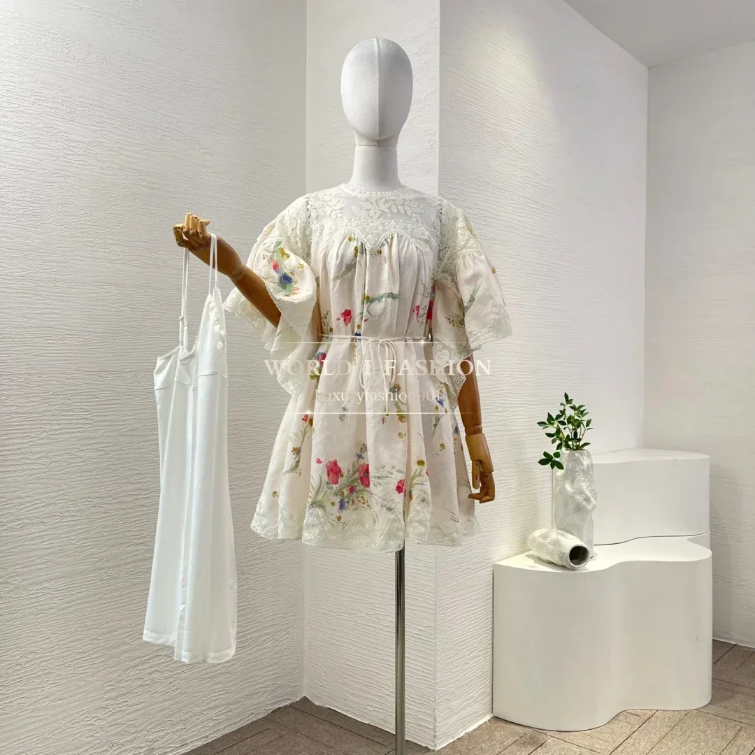 Lace Patchwork Pleat Mini Dress Silk 2025 New Fashion White Flower Bouquet Print Short Sleeve
Lace Patchwork Pleat Mini Dress Silk 2025 New Fashion White Flower Bouquet Print Short Sleeve