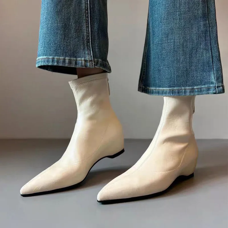 Flats Women's Ankle Boots Luxury Pointed Toe Leather Shoes Winter Sexy Short Boots 2025 Elegant Dress Chelsea Boots Mujer Shoes
Flats Women's Ankle Boots Luxury Pointed Toe Leather Shoes Winter Sexy Short Boots 2025 Elegant Dress Chelsea Boots Mujer Shoes