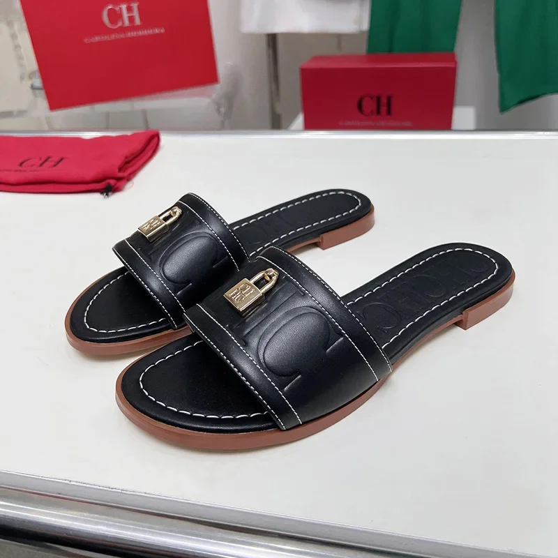 CH Women's Slippers Flat Wearable Office Simple Style Rhinestone Diamonds Luxury Brand Designer Women's Niche Home Sandals Shoes
CH Women's Slippers Flat Wearable Office Simple Style Rhinestone Diamonds Luxury Brand Designer Women's Niche Home Sandals Shoes