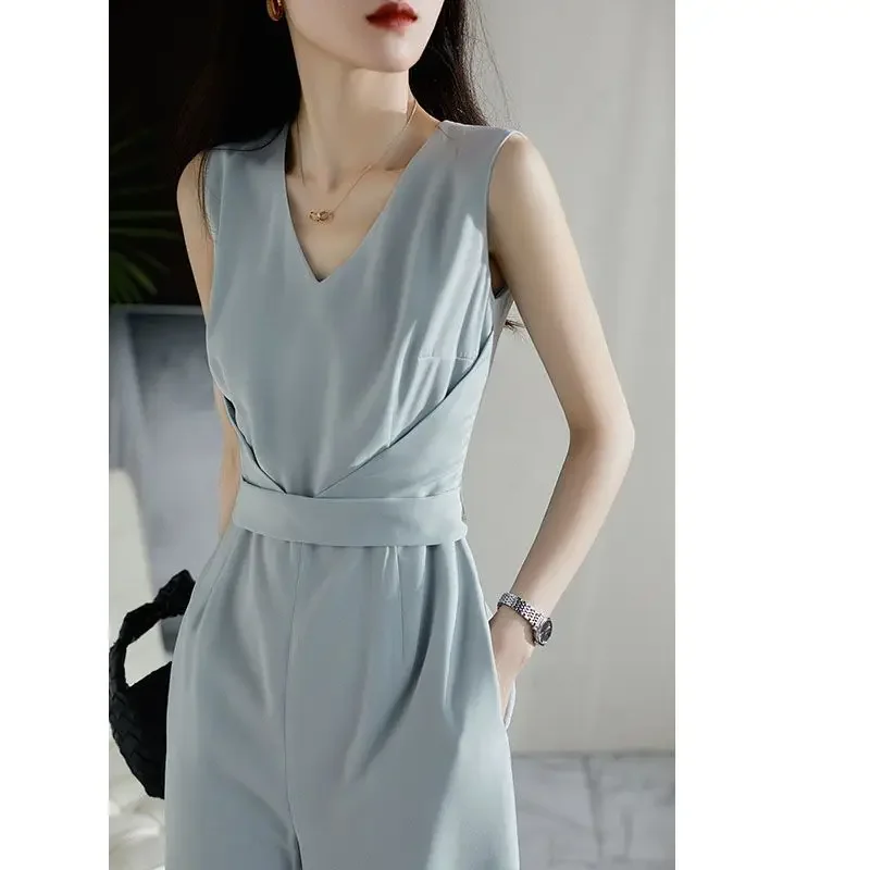 Bohemian Fashion Sleeveless Jumpsuits Women's Fashion 2024 Summer Thin Solid Color High Waist Zipper Pockets Wide Leg Pants Set
Bohemian Fashion Sleeveless Jumpsuits Women's Fashion 2024 Summer Thin Solid Color High Waist Zipper Pockets Wide Leg Pants Set