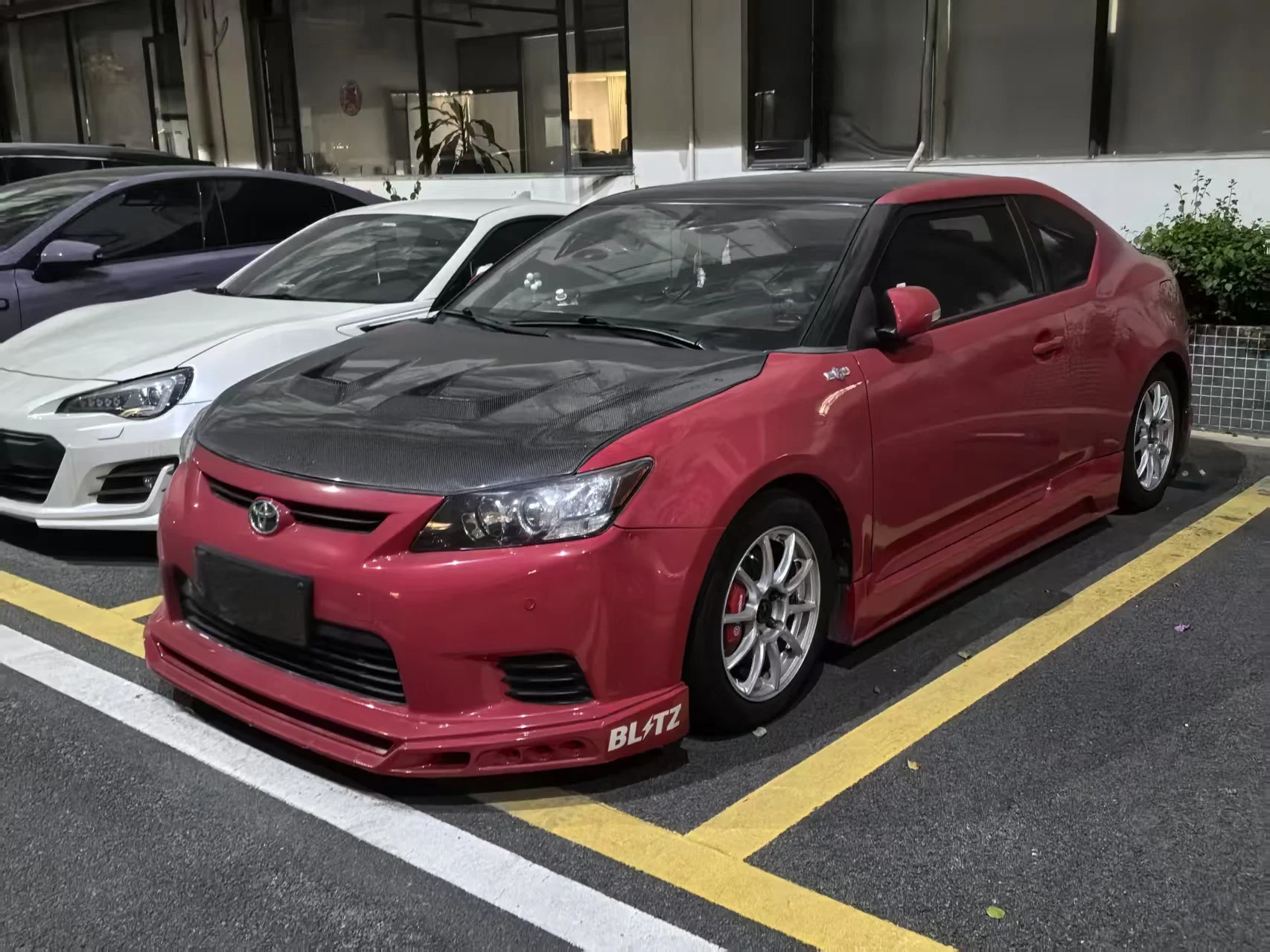 Обвес спойлера из настоящего углеродного волокна или стекла, подходит для Toyota 2010-2016 ZELAS Scion tC
Обвес спойлера из настоящего углеродного волокна или стекла, подходит для Toyota 2010-2016 ZELAS Scion tC