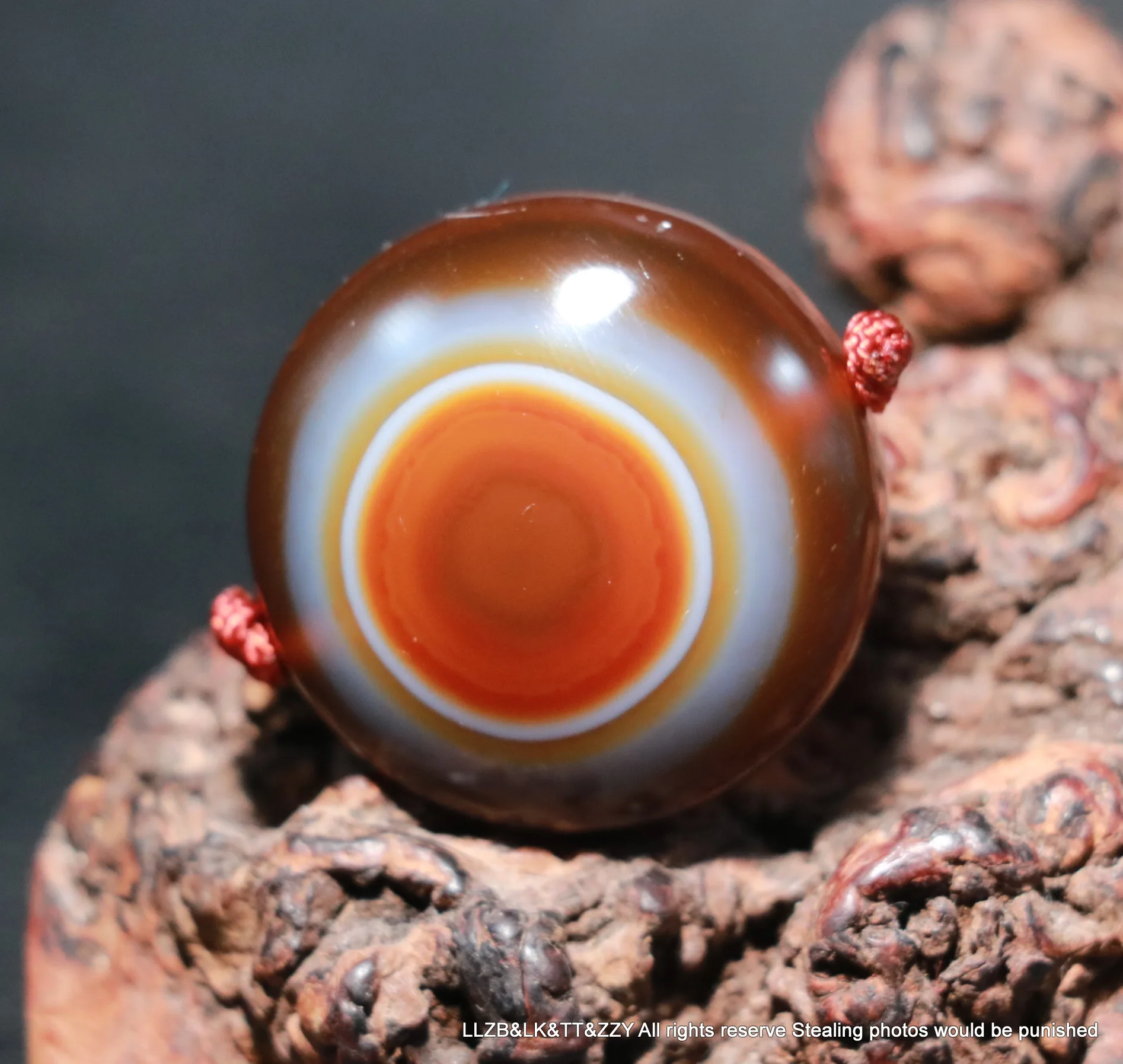 Energy Magic Tibetan Natural Old Agate Colorful Goat Eye Heaven Eyed dZi Bead Pendant Amulet Timestown UPD210607A53
Energy Magic Tibetan Natural Old Agate Colorful Goat Eye Heaven Eyed dZi Bead Pendant Amulet Timestown UPD210607A53