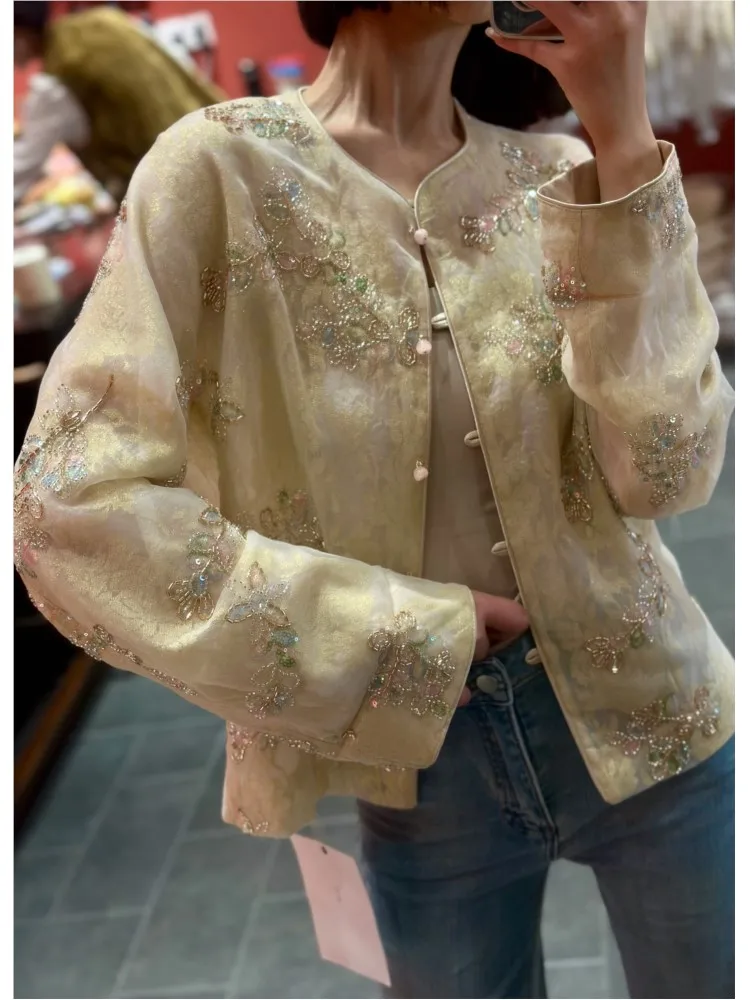 A new Chinese-style hand-embroidered coat with heavy craftsmanship and elegant buttons
A new Chinese-style hand-embroidered coat with heavy craftsmanship and elegant buttons