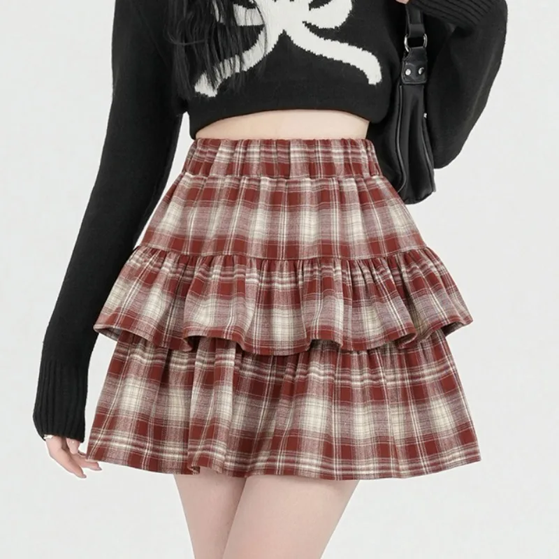 Elegant A-Line Skirts Womens 2025 Luxury Slimming Retro Plaid Short Skirt High Waist Fashion Aesthetic Short Skirts for Woman
Elegant A-Line Skirts Womens 2025 Luxury Slimming Retro Plaid Short Skirt High Waist Fashion Aesthetic Short Skirts for Woman