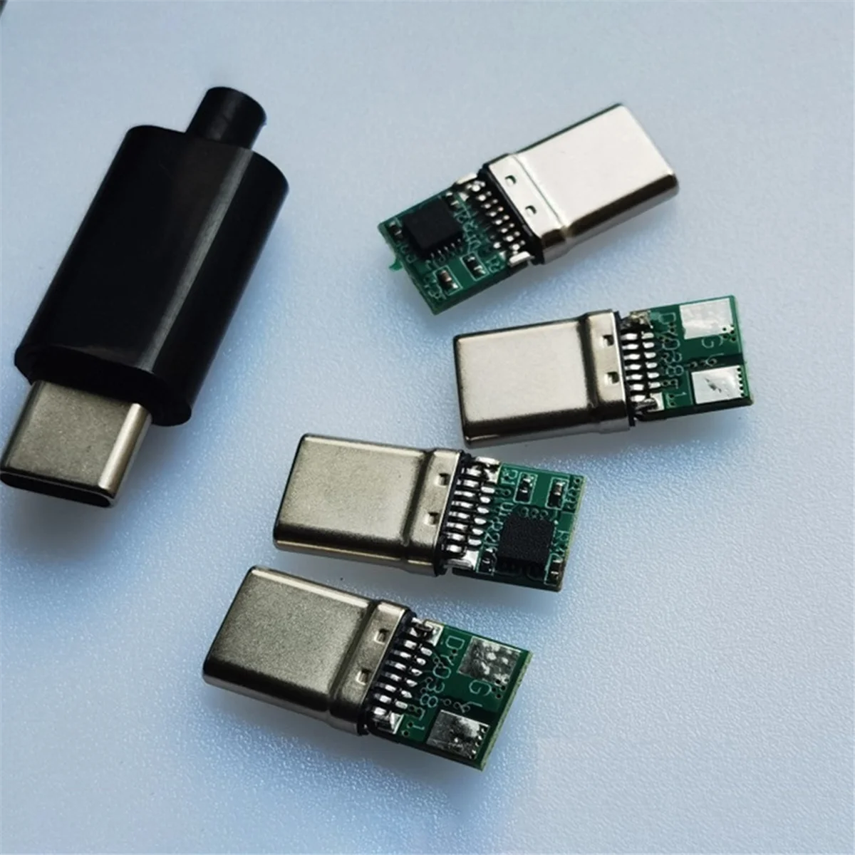 ABFKL 10Pcs 12V PD/QC Decoy Board Fast Charge Module with Shell PD 2 3.0 DC Trigger USB Type-C Male QC4 Charge Connector Black
ABFKL 10Pcs 12V PD/QC Decoy Board Fast Charge Module with Shell PD 2 3.0 DC Trigger USB Type-C Male QC4 Charge Connector Black