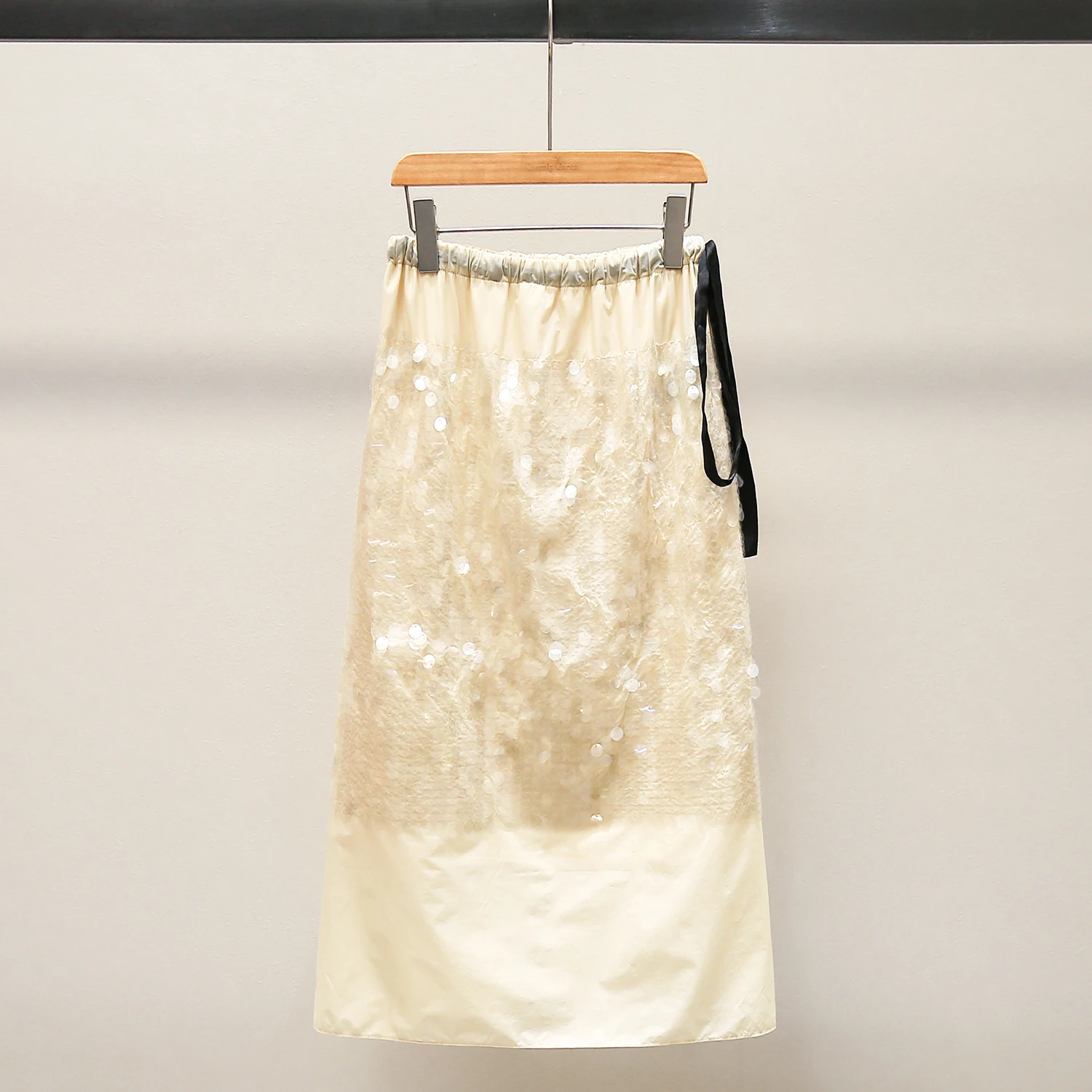 High Waist Straight Cut Mid-Length Sequin Embroidery f Skirt Retro Sle Slimming Dstring South Oil High End Women's Fa... 
High Waist Straight Cut Mid-Length Sequin Embroidery f Skirt Retro Sle Slimming Dstring South Oil High End Women's Fa...