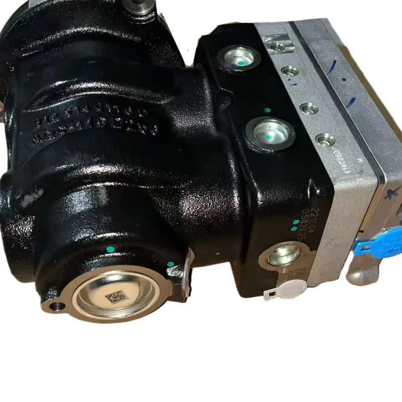 Original Twin Cylinder Compressor OEM 9125120310 636cc, Flangemounted Air Compressor 22101753 Daf Truck or Bus Parts
Original Twin Cylinder Compressor OEM 9125120310 636cc, Flangemounted Air Compressor 22101753 Daf Truck or Bus Parts