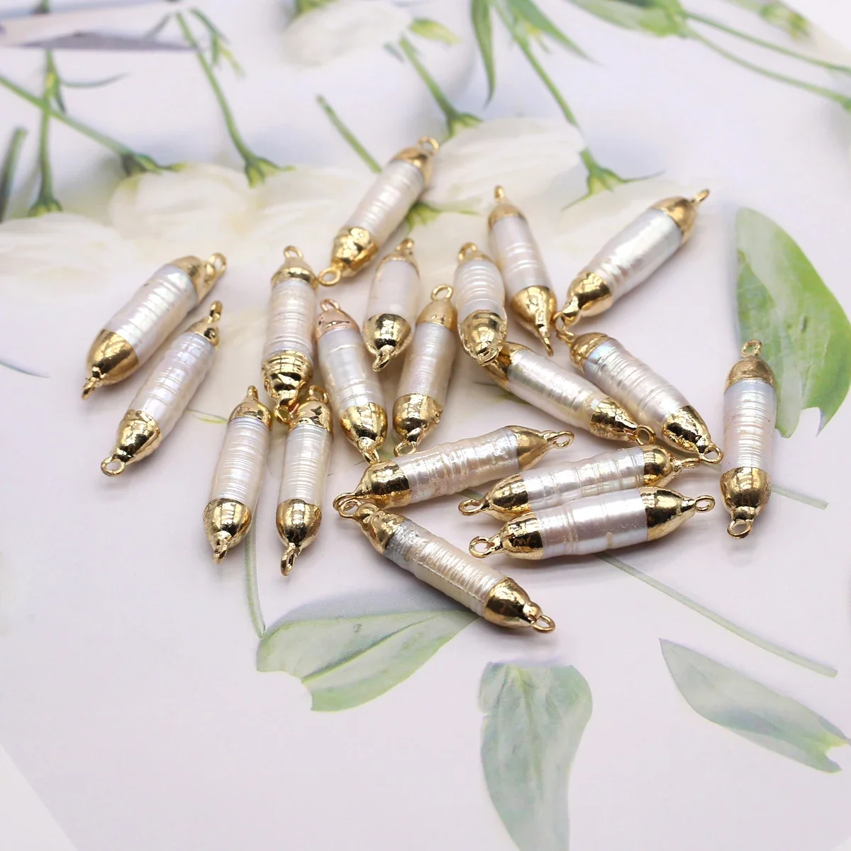 1Pcs/2Pcs Baroque Connector Natural Freshwater Pearl Variant Connector For Jewelry Making DIY Earrings Necklace Accessory
1Pcs/2Pcs Baroque Connector Natural Freshwater Pearl Variant Connector For Jewelry Making DIY Earrings Necklace Accessory