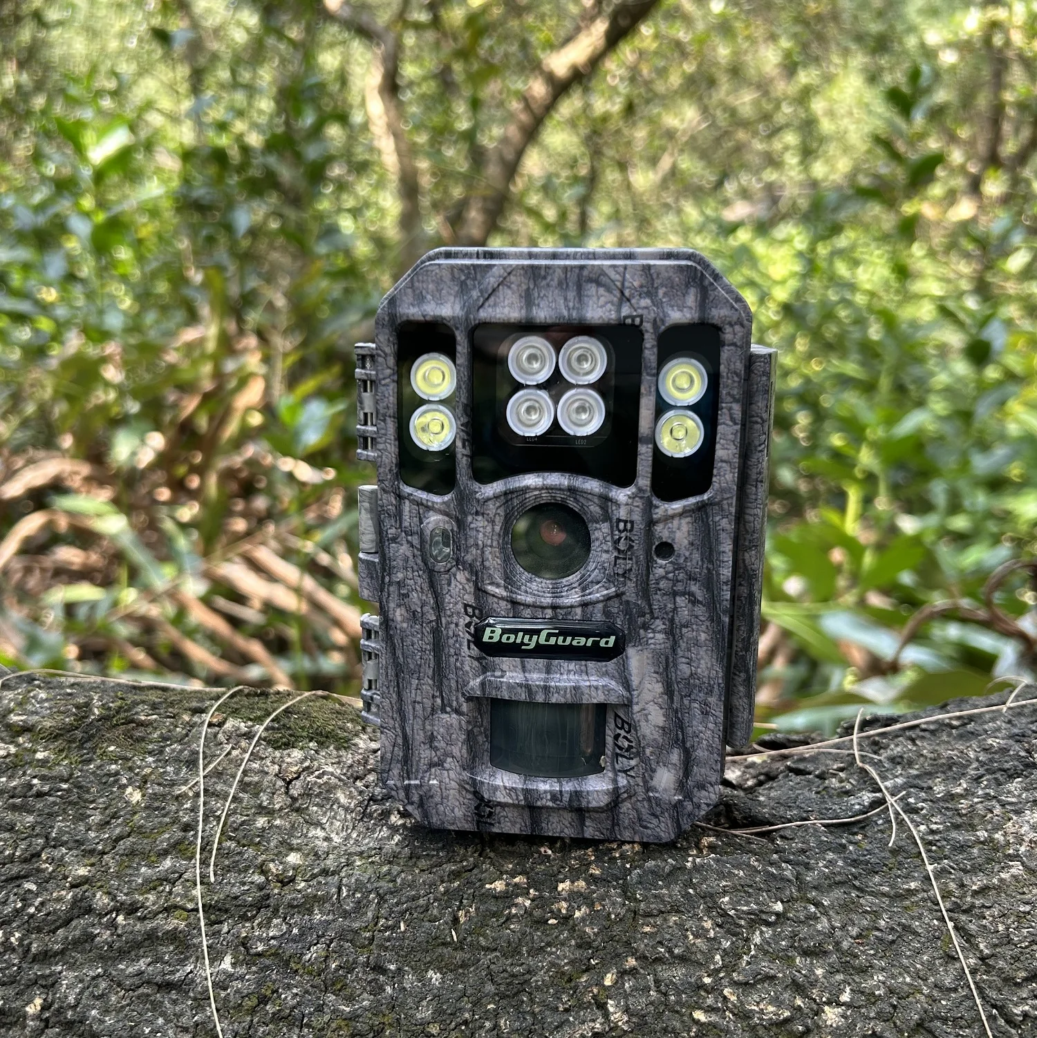 BolyGuard Trail Camera BG662-HQ 4K/56MP Black IR or White LED Night Vision Invisible Video Portable Outdoor Hunting Camera IP68
BolyGuard Trail Camera BG662-HQ 4K/56MP Black IR or White LED Night Vision Invisible Video Portable Outdoor Hunting Camera IP68