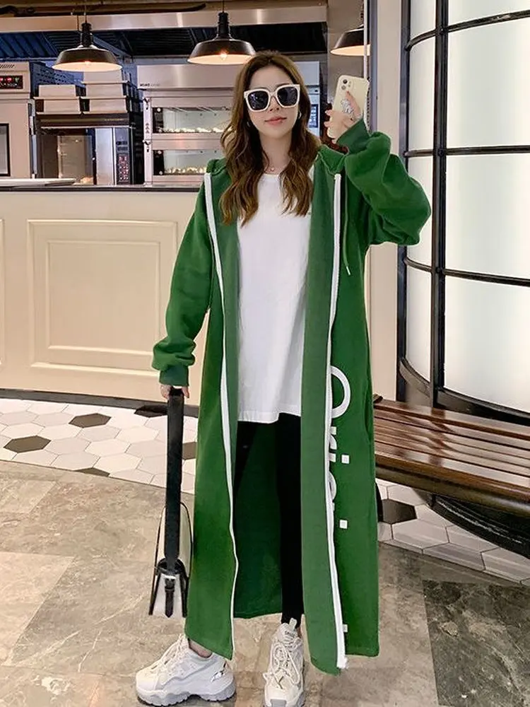 Thickened Fleece Long Casual Open Cardigan Coat plus Size 300 Pounds Winter Loose Zipper Dress Women's plus Size Fashion
Thickened Fleece Long Casual Open Cardigan Coat plus Size 300 Pounds Winter Loose Zipper Dress Women's plus Size Fashion