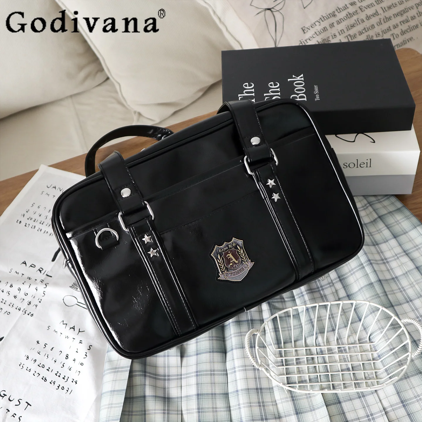 2D Anime Cute Japanese Original Lolita Handbag Daily Versatile College Style Student JK Uniform Shoulder Bag
2D Anime Cute Japanese Original Lolita Handbag Daily Versatile College Style Student JK Uniform Shoulder Bag