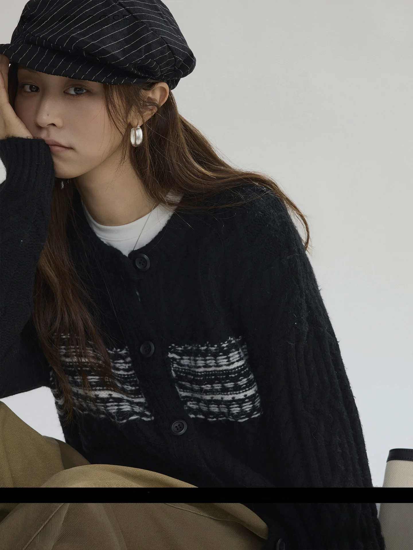 Женский вязаный кардиган Joli с объемной вышивкой, свободный свитер с круглым вырезом, верхняя одежда, весенняя новинка, стильный дизайн
Женский вязаный кардиган Joli с объемной вышивкой, свободный свитер с круглым вырезом, верхняя одежда, весенняя новинка, стильный дизайн