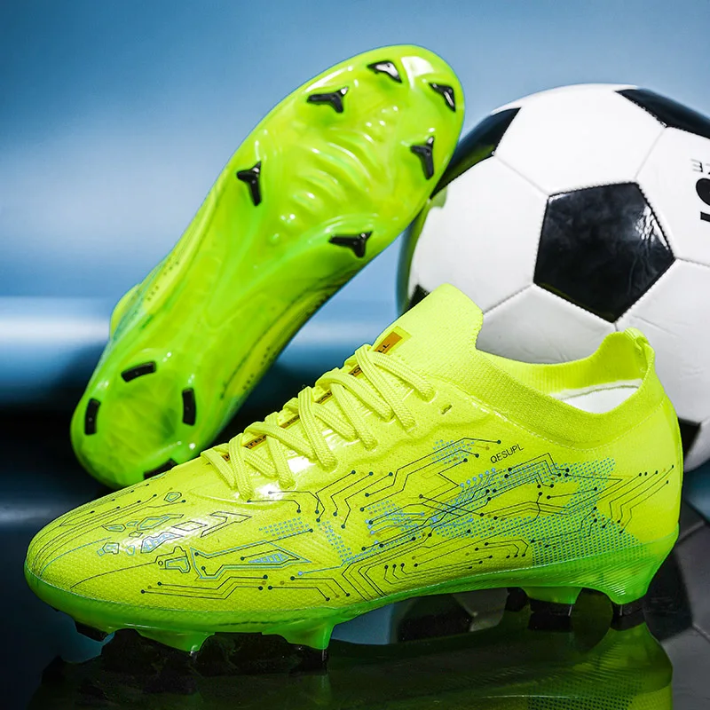 A pair of durable children's football shoes with long nails suitable for all seasons, providing comfort and durability. HX-2033
A pair of durable children's football shoes with long nails suitable for all seasons, providing comfort and durability. HX-2033