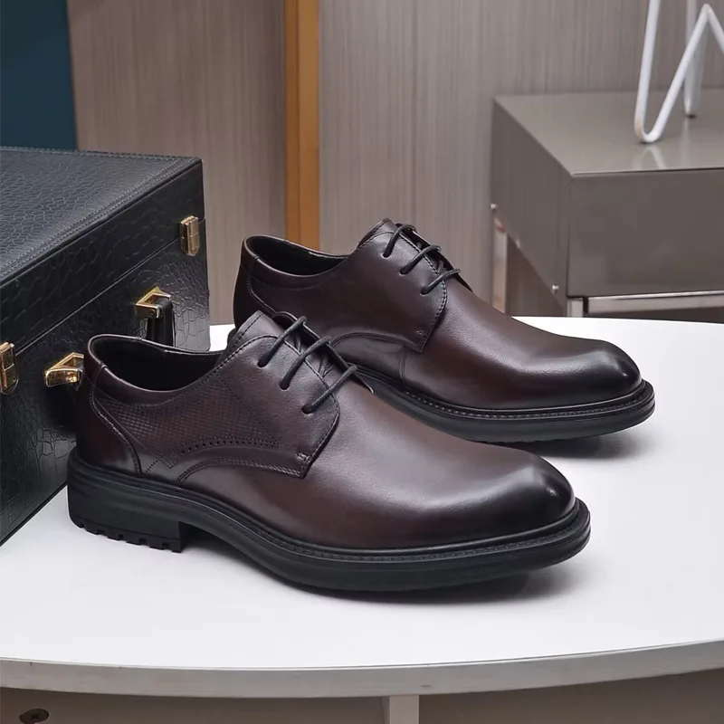 Autumn 2022 new business leather shoe head layer cowhide soft leather men's shoes British fashion thick soled men's high-end sho
Autumn 2022 new business leather shoe head layer cowhide soft leather men's shoes British fashion thick soled men's high-end sho