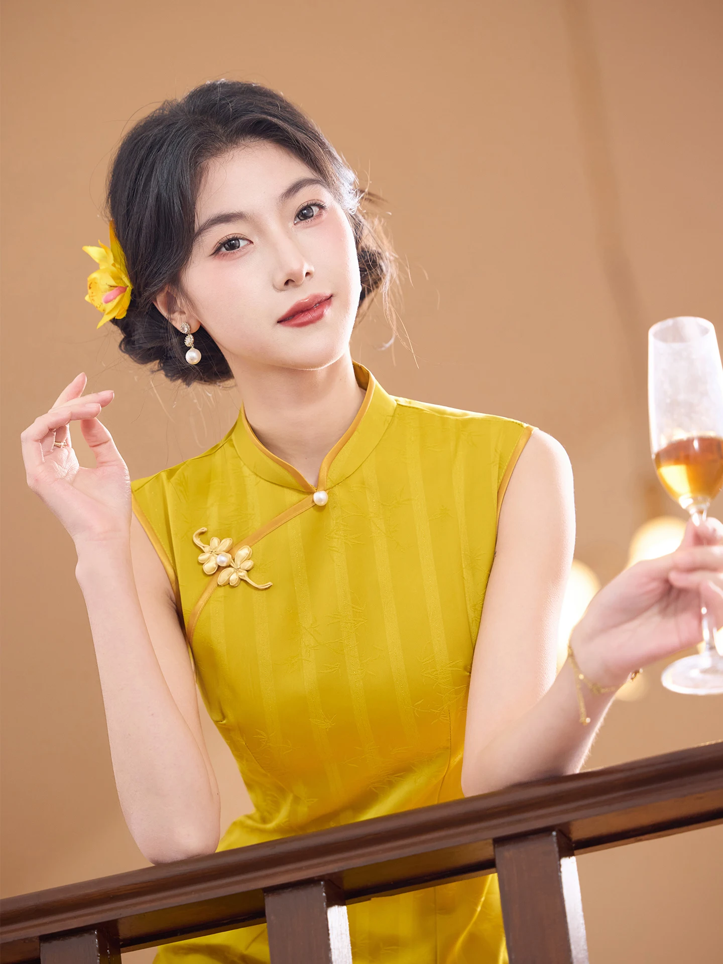 New Chinese Sle Yellow Qipao Young Women's Version Ele Sophistied Daily Wear Long Slit No Sve Traditional
New Chinese Sle Yellow Qipao Young Women's Version Ele Sophistied Daily Wear Long Slit No Sve Traditional
