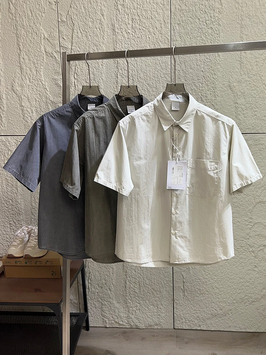 Retro Nostalgia! Simple Collar! Summer Men's Smooth Anti-Wrinkle Casual Versatile Color Short Sleeve Shirt
Retro Nostalgia! Simple Collar! Summer Men's Smooth Anti-Wrinkle Casual Versatile Color Short Sleeve Shirt