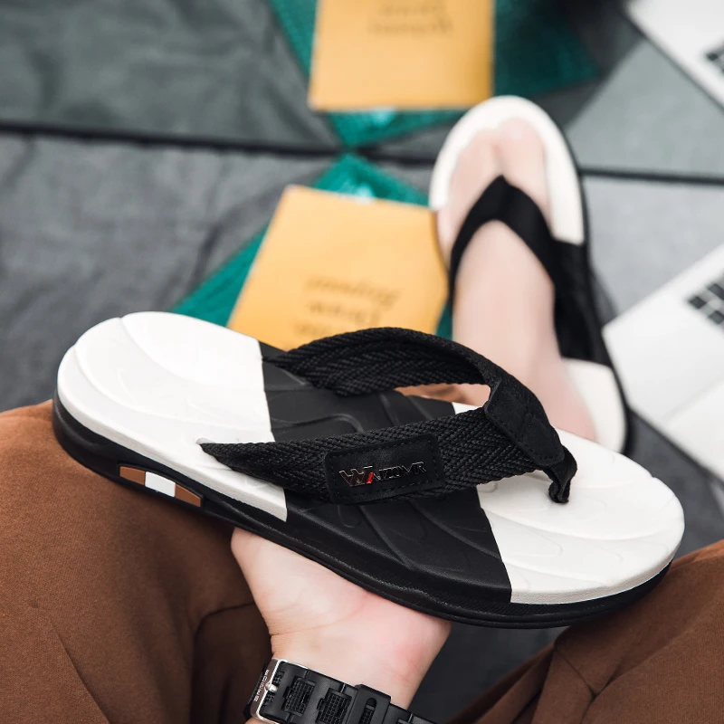 Мужские нескользящие шлепанцы с удобным плетеным ремешком для летнего пляжного и повседневного ношения на открытом воздухе
Мужские нескользящие шлепанцы с удобным плетеным ремешком для летнего пляжного и повседневного ношения на открытом воздухе