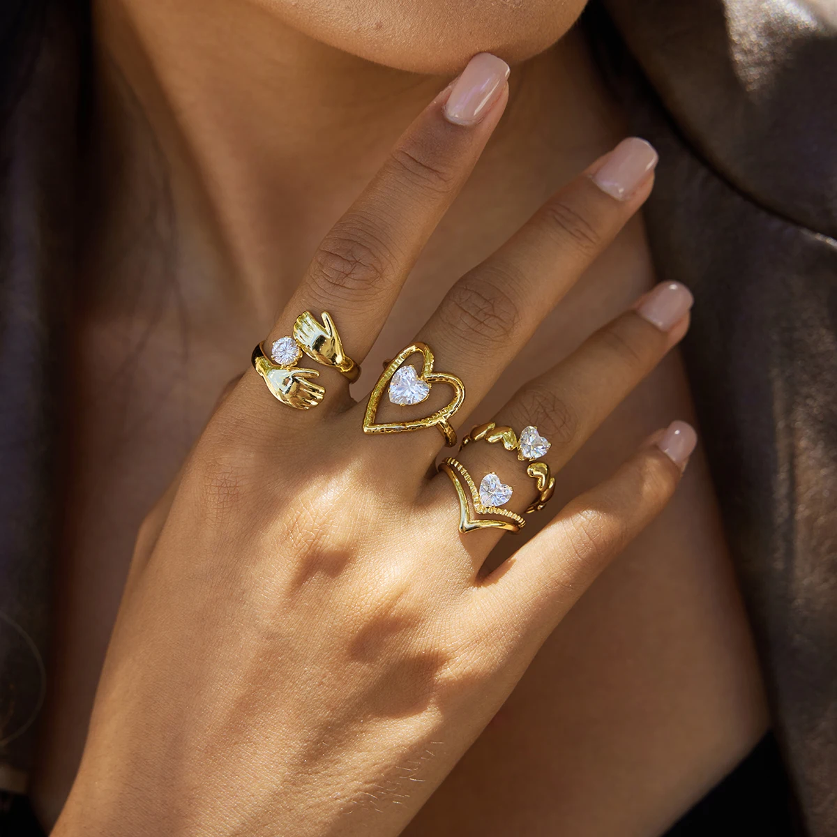 AIKOER Classic Minimalist 18K Gold Color Plated Inlay Zircon Hollow Irregular Open Rings Waterproof Stainless Steel Jewelry Gift
AIKOER Classic Minimalist 18K Gold Color Plated Inlay Zircon Hollow Irregular Open Rings Waterproof Stainless Steel Jewelry Gift