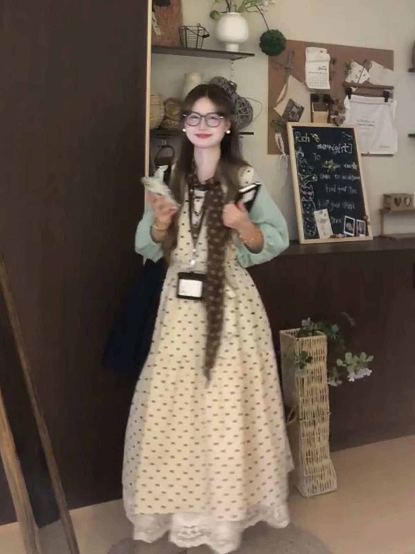 Green Polka Dot Dress And Long Sleeve Shirt Two Piece Set Commuter Lazy Style Simple New Arrival Women's Fashion Spring Autumn
Green Polka Dot Dress And Long Sleeve Shirt Two Piece Set Commuter Lazy Style Simple New Arrival Women's Fashion Spring Autumn